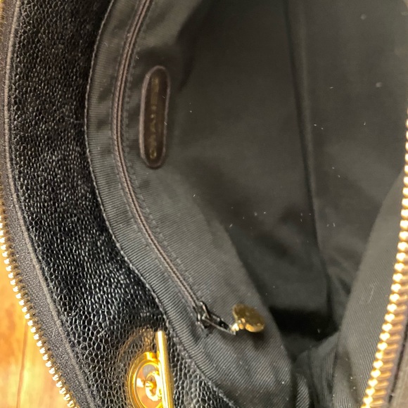Authentic Vintage Chanel Purse - Picture 7 of 16